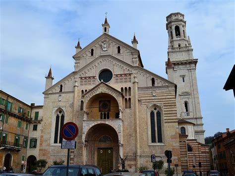 ROMANESQUE ARCHITECTURE, Italy - Basilica of San Zeno, Verona, Italy, (1123 onwards) The little ...