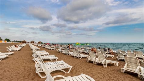 Beautiful Beach for Family and Kids in Antalya - Lara Beach