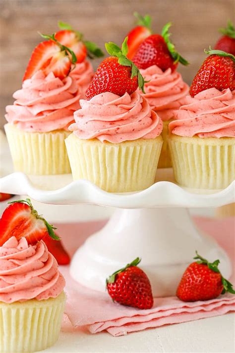 Strawberries and Cream Cupcakes - Gorgeous Strawberry Recipe for Summer