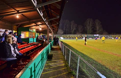 Extreme Football Tourism: ENGLAND: Hitchin Town FC