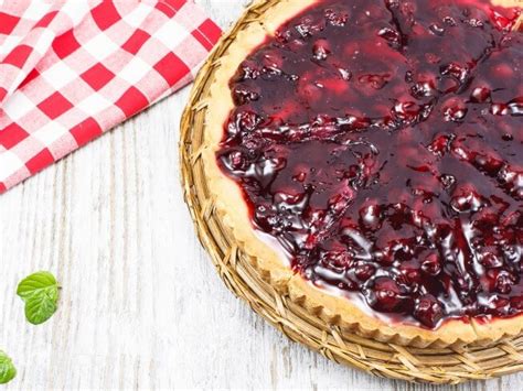 Nearly Sugar-Free Cherry Pie Recipe | CDKitchen.com