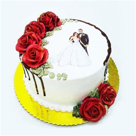 Wedding Couple Cake | Yummycake