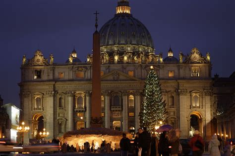 Traditions and Things to Do for Christmas in Italy