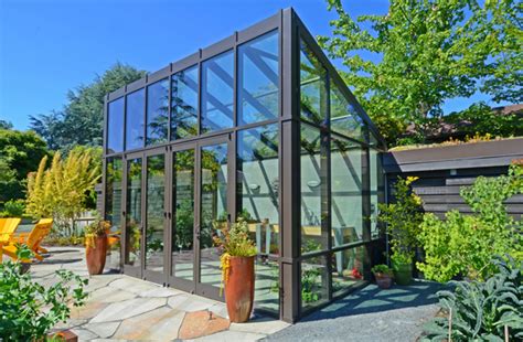 10 Gorgeous Greenhouses To Get You Excited For Spring | Modern greenhouses, Backyard greenhouse ...