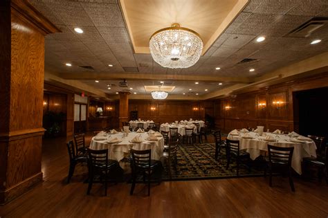 Maggiano's Little Italy Old Orchard - Skokie private dining, rehearsal dinners & banquet halls ...