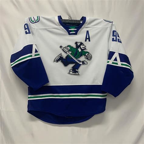 AHL Authentic - 2021-22 Abbotsford Canucks Regular Season Jersey Worn ...