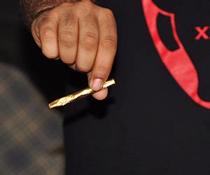 Shine 24K Cigarette Gold Rolling Papers