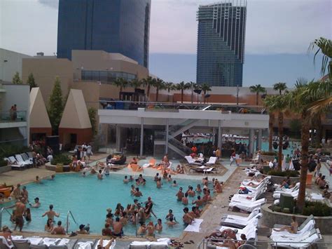 Palms Casino Pool - Las Vegas | See more at www.kalooz.com F… | Flickr