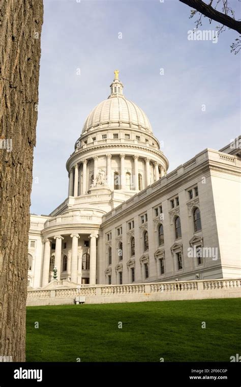 Wisconsin Capital Building Landscaped Grounds Green Grass Stock Photo ...