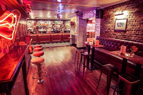 Camden Town - Cocktail Bar | Simmons Bar