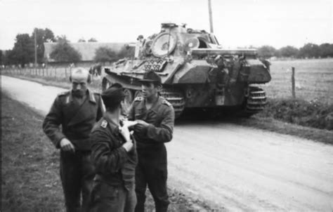 Panther ausf G of the 9th Panzer Division (Wehrmacht) France 1944 7 ...