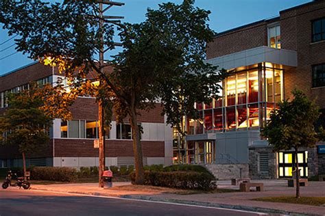 Collège de Rosemont - Cégep à distance | Voir vert - Le portail du bâtiment durable au Québec