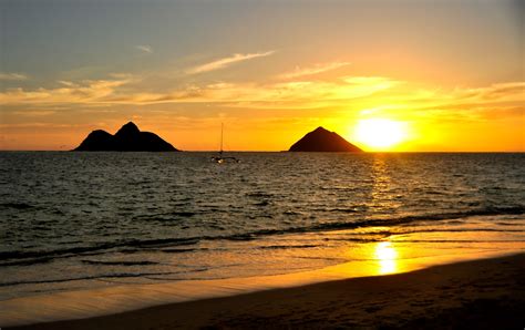 Oahu Daily Photo: Lanikai Sunrise