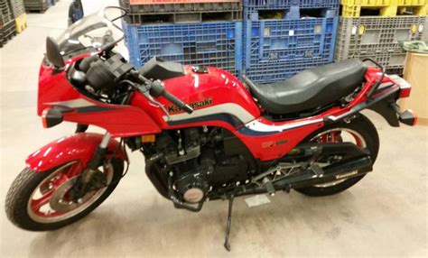 Unexpected Donation – Still New 1983 Kawasaki GPz1100 – Bike-urious