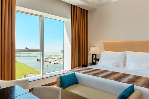 Hotel Rooms & Amenities | Grosvenor House, a Luxury Collection Hotel, Dubai