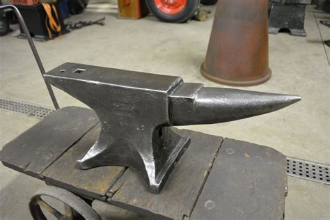 129 lb. PETER WRIGHT BLACKSMITH ANVIL Forge Iron NO RESERVE | eBay | Blacksmithing, Forged iron ...