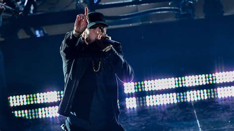 Oscars 2020: Eminem surprises with performance of 'Lose Yourself'