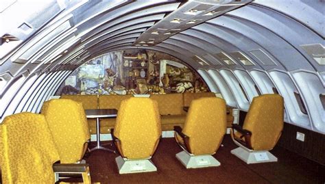 Which airline had a Boeing 747 upper deck lounge the longest? - TravelUpdate