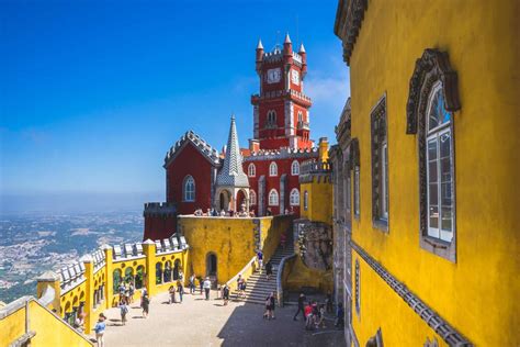 Sintra Day Trip: Fairy Tale Palaces and Gardens - Museum of Wander