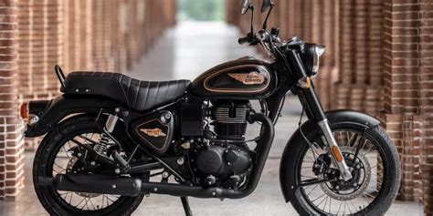 Royal Enfield Shows Off New Bullet 350 - webBikeWorld