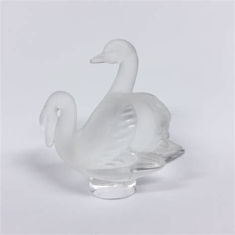 Lalique Crystal Swan Paperweight