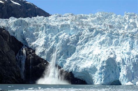 Climate change leading to water shortage in Andes, Himalayas