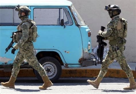 Mexican marines during an operation in the streets of Guadalajara last ...