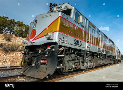 EMD F40PH diesel-electric locomotive, Grand Canyon Village, Arizona ...