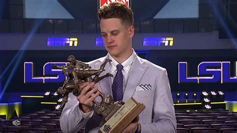 Joe Burrow wins Walter Camp Award | TigerBait.com