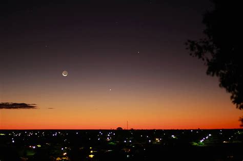 See Venus in daytime on October 7 and 8 | Astronomy Essentials | EarthSky