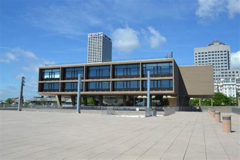 War Memorial Center (Milwaukee, WI): Hours, Address, History Museum ...