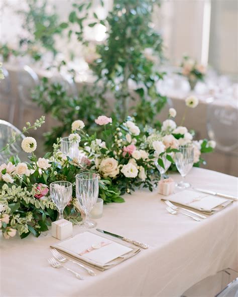 A Romantic Garden Wedding in the Heart of Houston, Texas | Wedding centerpieces, Flower ...