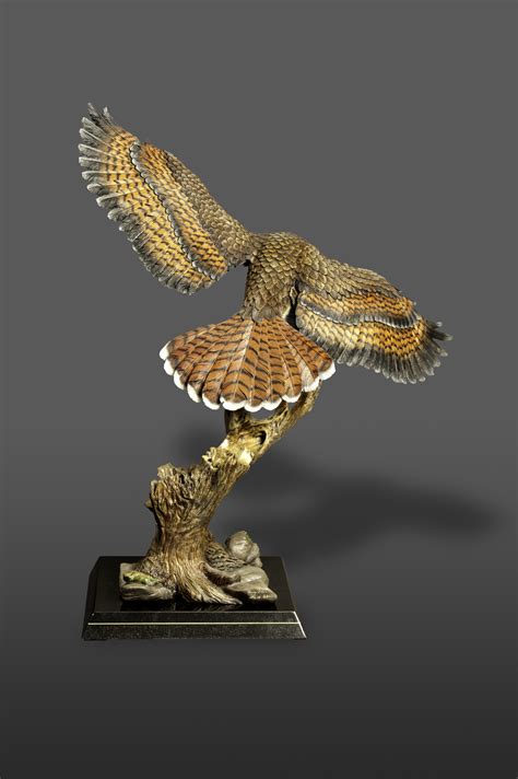 Life Size Magnificent Bronze "RED-TAILED HAWK" Sculpture by Barry Stein ...