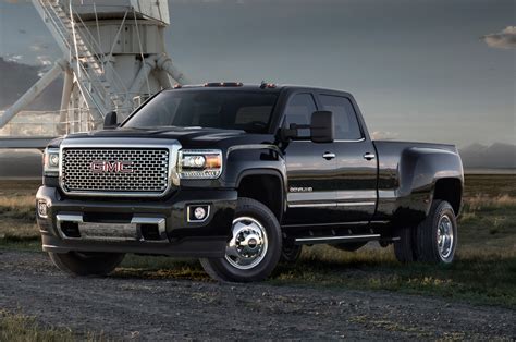 2014 GMC Sierra 3500HD - Information and photos - MOMENTcar