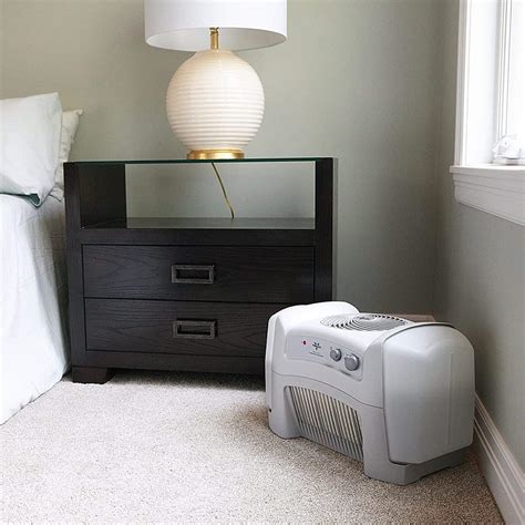 Top 7 Best Humidifiers for Large Rooms - IndoorBreathing