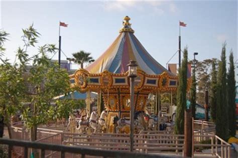 Boomers Irvine Carousel - Carousels on Waymarking.com