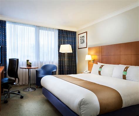 Holiday Inn Glasgow Airport - LGH Hotel Management