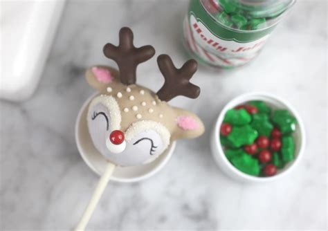 Really Cute Reindeer Cake Pops | Bakerella