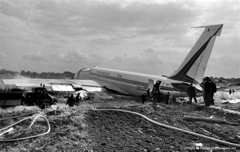 Crash of a Boeing 707-328 in Hamburg | Bureau of Aircraft Accidents Archives