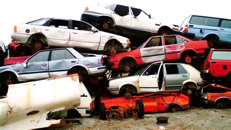 What Do Car Wreckers Do to Different Parts of the Vehicle? | BOOMER ...