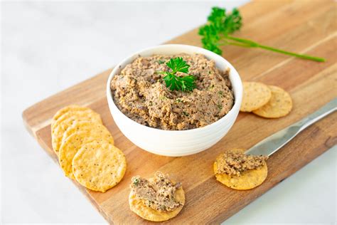 Easy Vegan Pate Recipe - Wow, It's Veggie?!