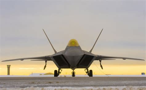 A Frightening Fact the F-22 Raptor and F-35 Both Share (And Why Chinese ...