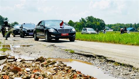 Jokowi Rasakan Jalan Rusak Parah di Lampung, Mobil RI 1 Berkelok-kelok ...