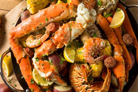 Southfield Seafood Boil Restaurant Saucey Crab to Open Second Location in Detroit - Eater Detroit