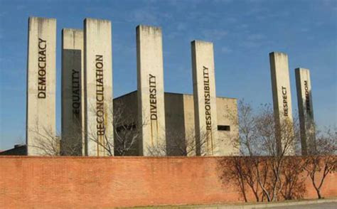 Johannesburg: Half-Day Apartheid Museum Tour | GetYourGuide