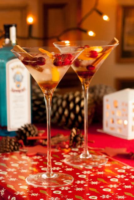 Recipe: Bombay Sapphire Christmas Martinis | Fuss Free Flavours