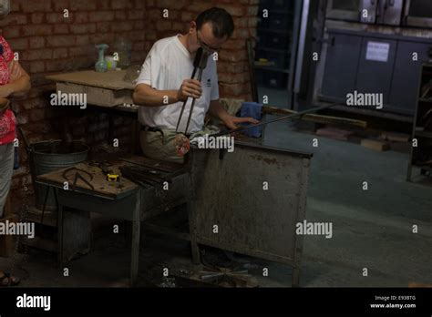 Murano glass blowing hi-res stock photography and images - Alamy