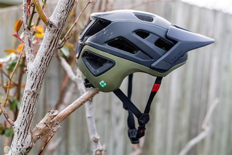 The Best Mountain Bike Helmets You Can Buy in 2024 - Singletracks Mountain Bike News