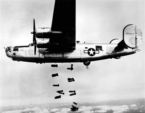 B-24 | WWII Bomber, USAAF, Consolidated Aircraft | Britannica