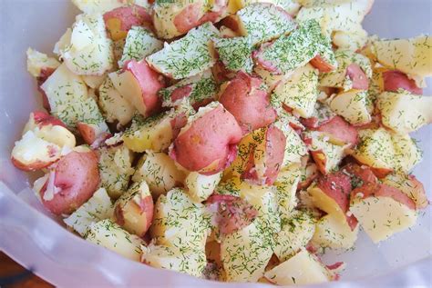 Best Creamy Dill Red Skin Potato Salad - No Plate Like Home